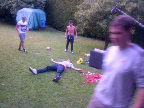thisdayin1dhistory:paynefulupdates:This is likely fruit ninja incident Liam discussed today at Siriu