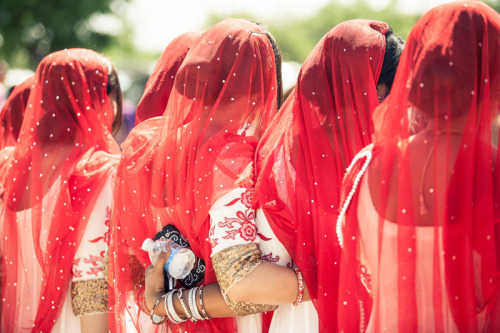 beautifulsouthasianbrides:  Photo by:Jesse Johal