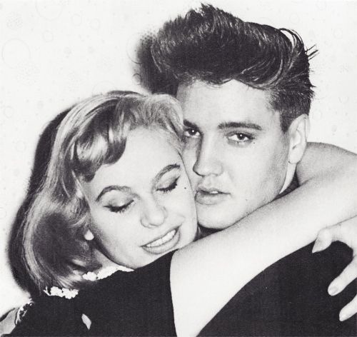 elvis-pink-cadillac:  i want