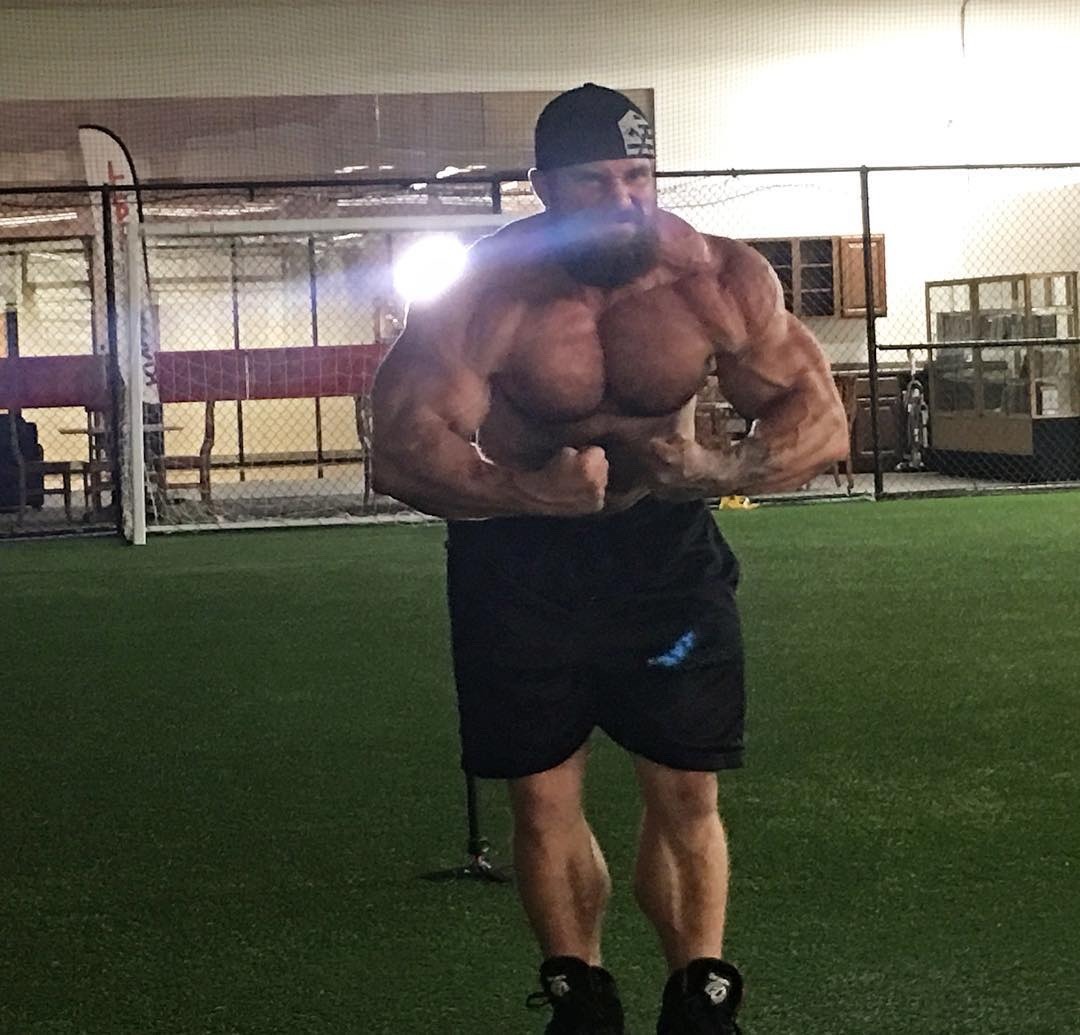 Seth Feroce - God damn, those calves!