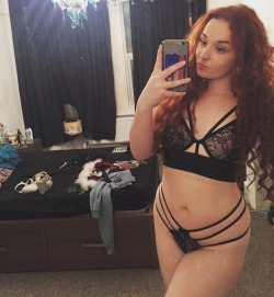 deviant-slut: This bra is so pretty 😍