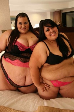 Big women are beautiful !!! NSFW