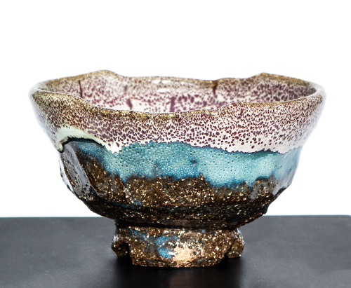 momoyama-gallery: Extraordinary Hagi Chawan by contemporary artist Seigan Yamane. Available on Troc