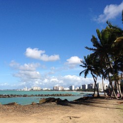 queserepita:  3:54 p.m. #puertorico (at Isla