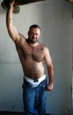 Follow my two hairy men blogs:http://sambrcln.tumblr.comhttp://hairysex.tumblr.com