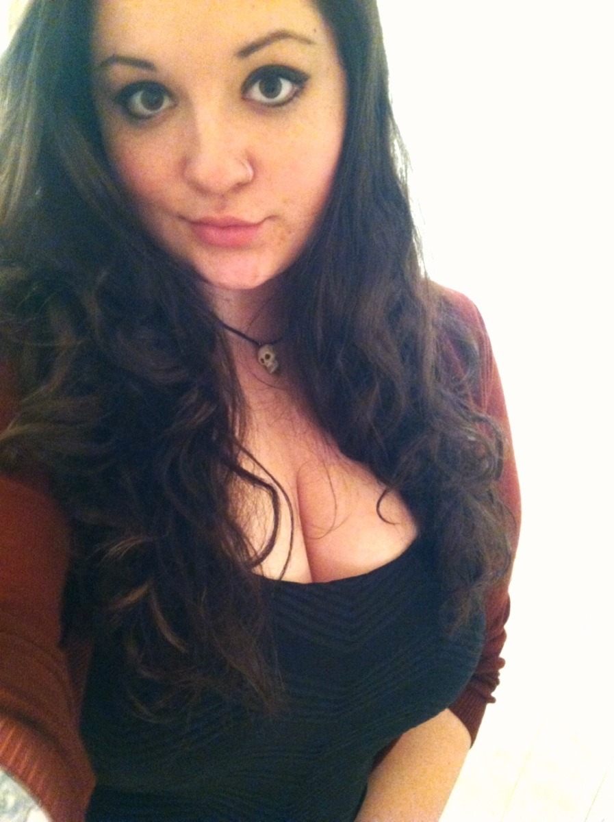 chubby-bunnies:  It should be a law to practice self-love. I am Gabriella, 5’9”