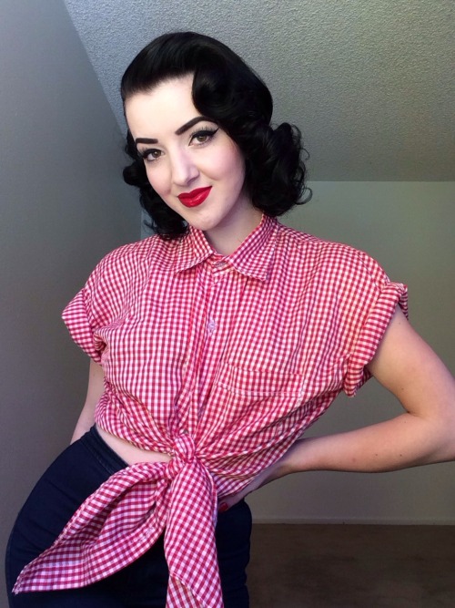 babythc:  Signe you’re literally perfect