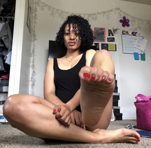 Pretty Feet & Ass Fetish