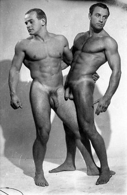 vintagemusclemen:This picture of Vic Haywood and Roy Scammell is among Barrington’s best known work.  These two did a series together, perhaps a single photo shoot, that I will feature more of later.  Although I like the composition and subjects of