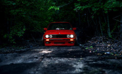 gdbracer:  BMW E30 by Eric Dowd on Flickr.Via Flickr: Shot With: Canon 5D MKIII Canon 50L f/1.2