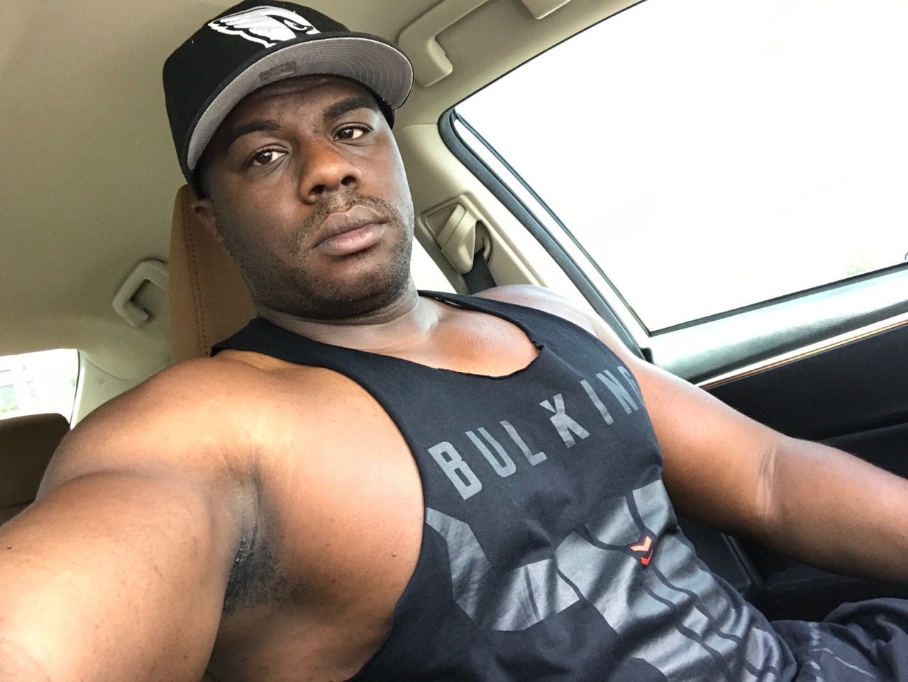mascfldude:  INSTAGRAM - DARKSKINBROTHA813