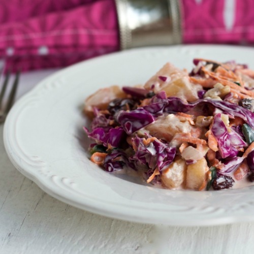 (via Red Cabbage Carrot Salad | Homemade Food Junkie) What a beauty of a summer salad! Red Cabbage C