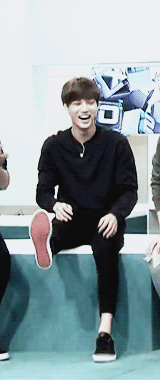 jeonies:  a laughing little baby jongin (*＾ワ＾*)