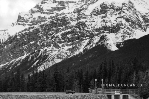 Big mountain, little truck. #banff #alberta #canada #mountain #mountains #rockies #rockymountains #b