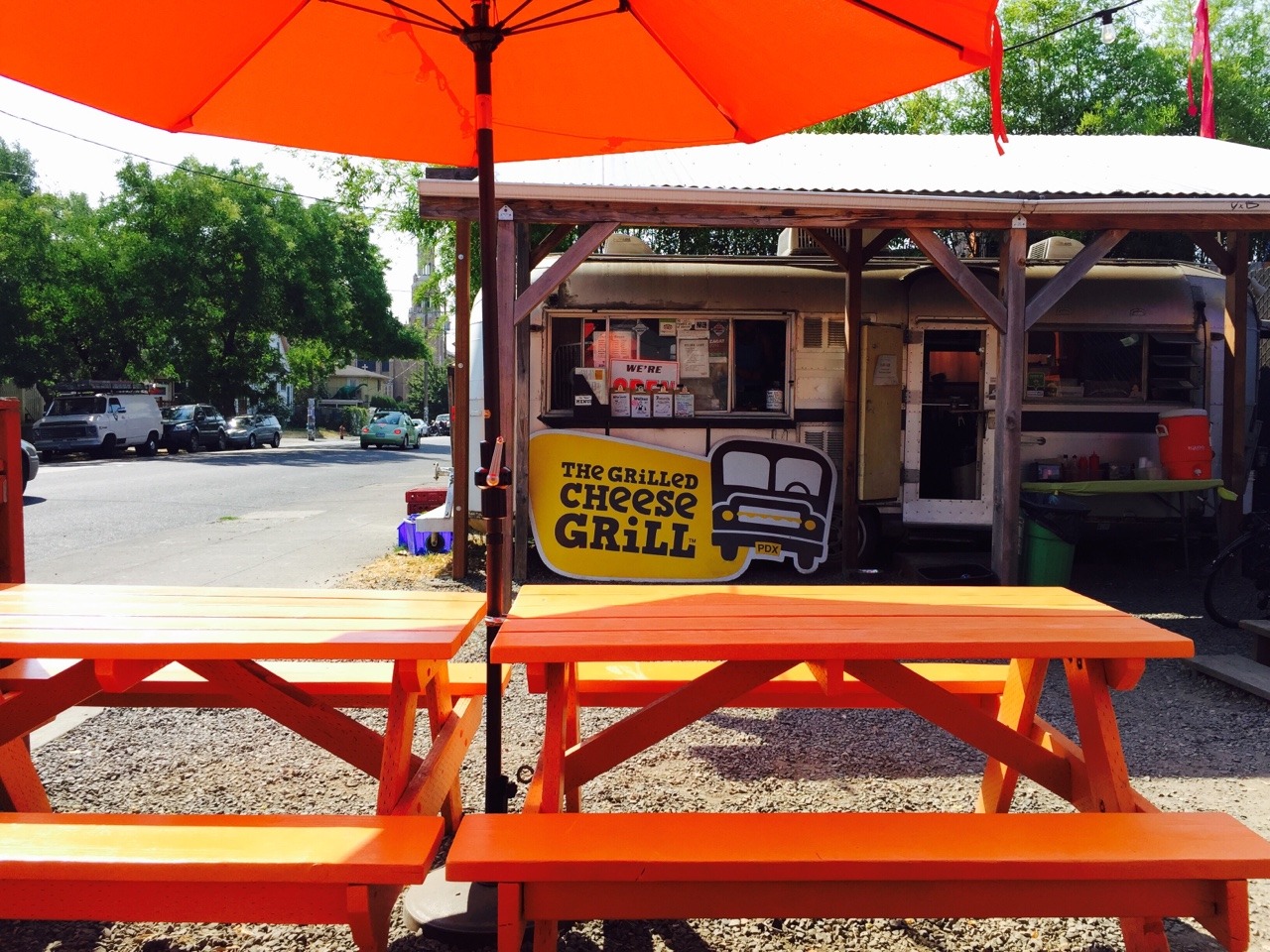 iamapaperuniverse: shanedog09:  iamapaperuniverse lunch date @the Grilled Cheese