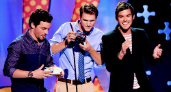 prettylittlekeegan-deactivated2:  Ian, Keegan &amp; Tyler present at the Teen Choice Awards 2014. 