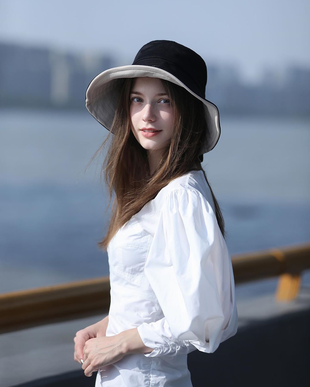 fionajetaime:  《Anastasia Cebulska》個人資料生日：1995年08月25日血統：波蘭X白俄羅斯X俄羅斯X蒙古身高：48KG體重：172公分