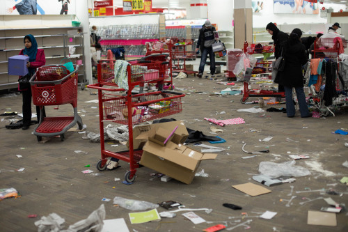 Target’s last day in Canada Photos By Robert Elliot © http://robertelliot.photo/