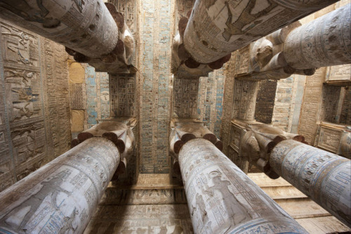 grandegyptianmuseum:The ceiling of the Temple of Hathor at Dendera, decorated with exquisite astrono
