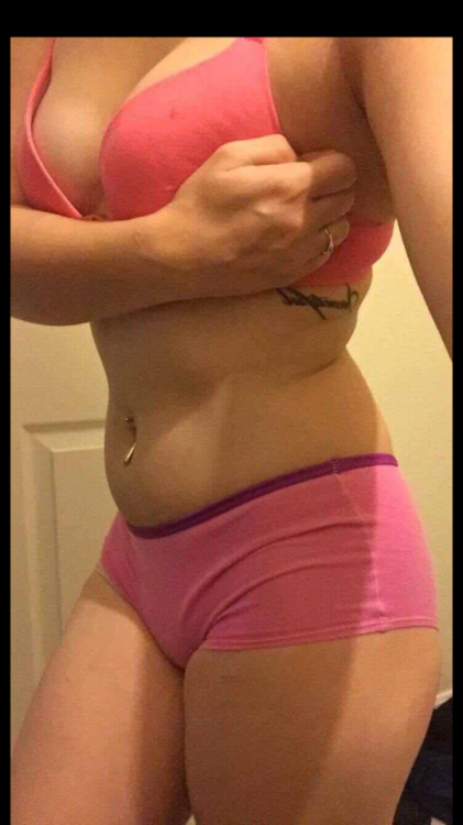 A lovely submission from Toast. Thank you!  Add her on snapchat: bittertea  Get access to her premium snapchat for โ. Contact her for more info.