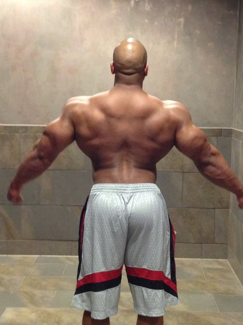 fcsdtrmntn: Tre’Shawn Edmonds-Raines a sexy as bodybuilder….who is truly something to b