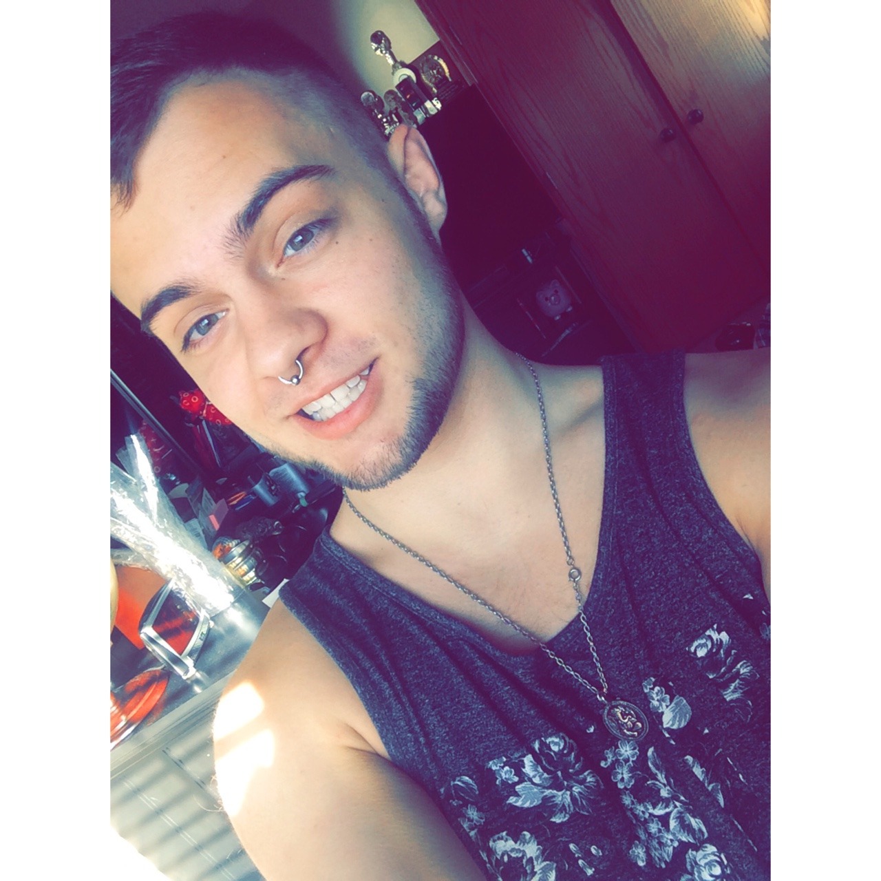 kawaiilley:I was feeling the selfies yesterday after my haircut~