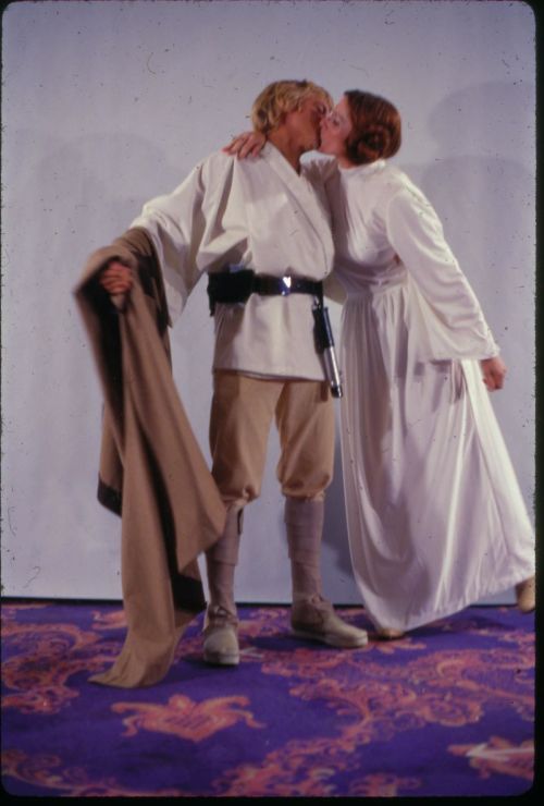 vintagegeekculture: Luke/Leia Couples Cosplay from 1977. I don’t think people would do this to