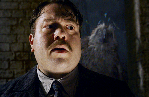 fantasticbeasts:Fantastic Beasts: The Crimes of Grindelwald (2018), dir. David Yates.