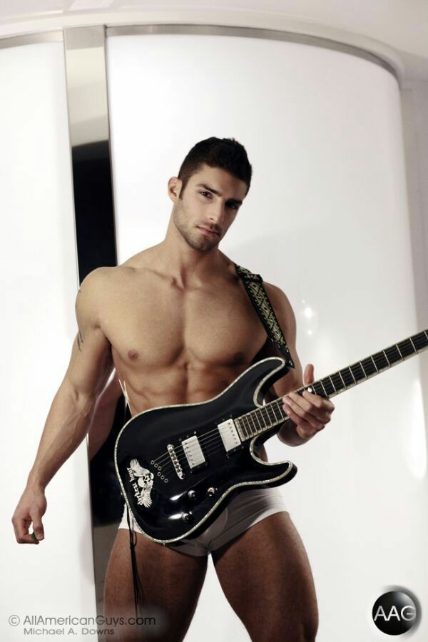 Guitar hunks