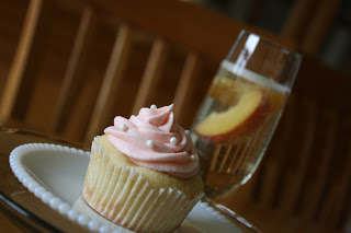 whalesharksandcake:  28 Drunken Cupcake Recipes 