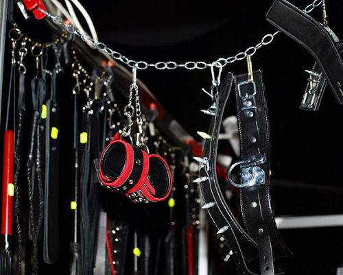 jackieseroticlesbiandream:  beyondbdsm: BDSM What does it mean? Bondage &amp;