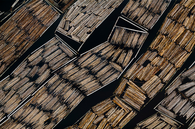 beben-eleben:  Alex McLean, a licensed pilot and photographer, took these gorgeous