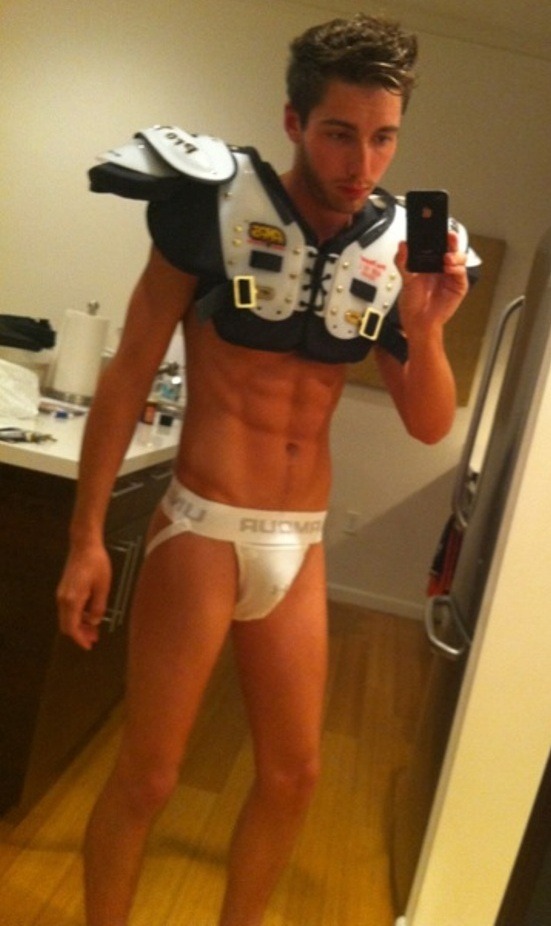 waistbandboy:  Anyone wanna play some ball? 