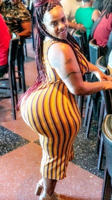 she2damnthick:Huge donkey booty