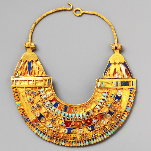 detailsdetales:Miniature Broad Collar Necklace (c. 332–222 B.C.E.)Egypt, Ptolemaic Period