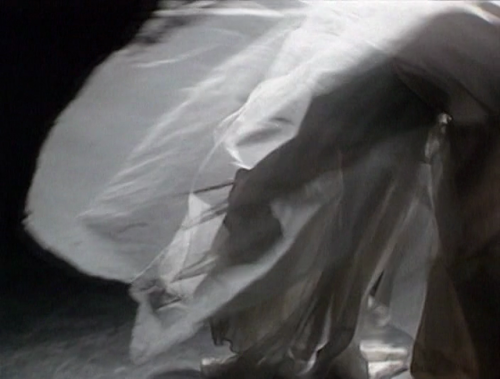 filmerditelle: The Complaint of an Empress (Die Klage der Kaiserin), Pina Bausch, 1990.