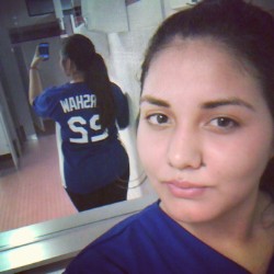 soy-tu-fruta-prohibida:  Rocking my jersey at the  #gym #Dodgers  #nomakeup  &gt;.&lt;