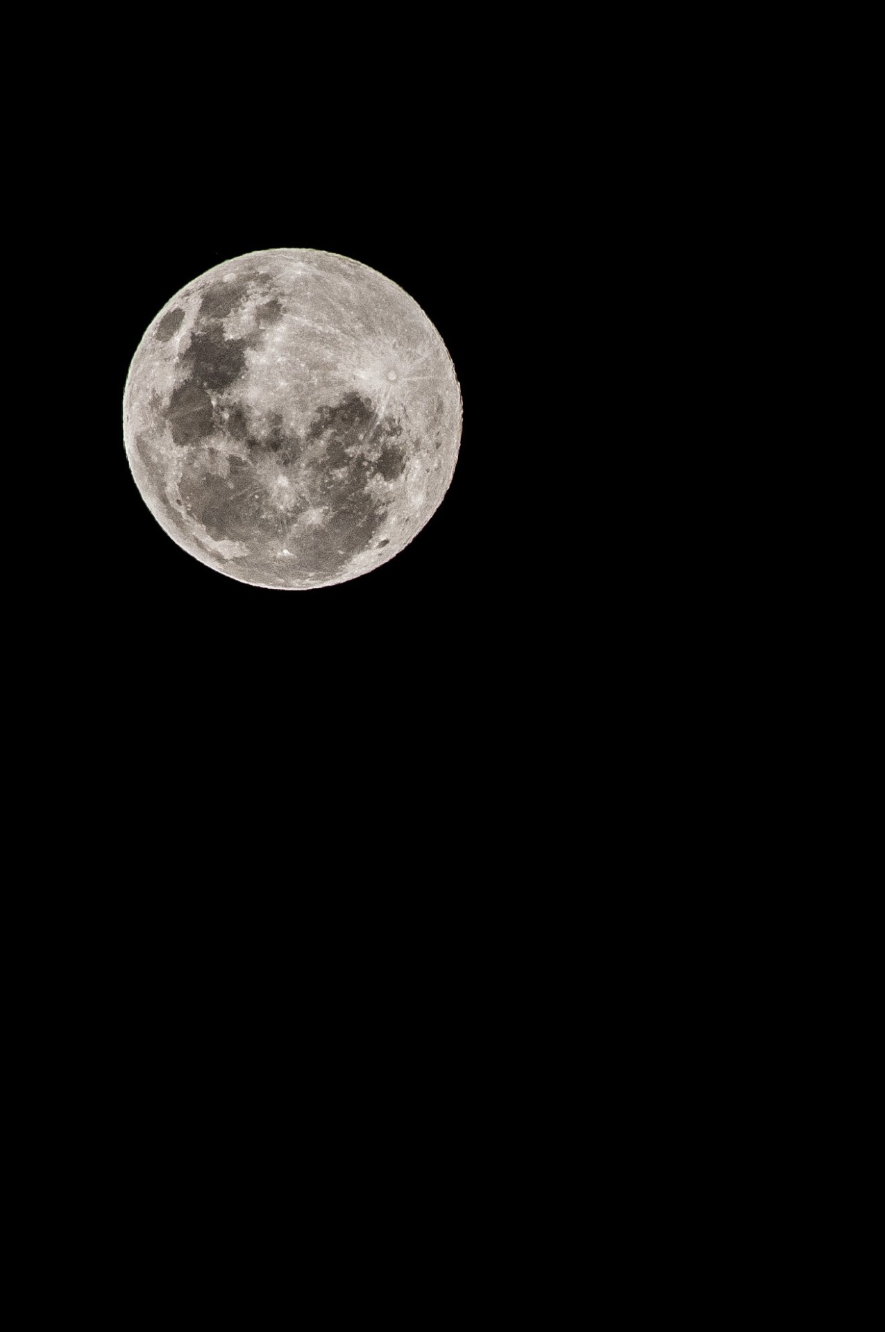 heaven-ly-mind:  moon by gioiel on 500px