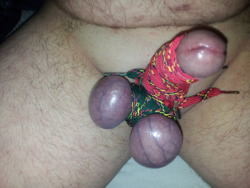 ukbdsm:  Amateur CBT, looks painful! Submitted by: ddaavviiee from http://ddaavviiee.tumblr.com/Another Amateur-BDSM.org Exclusive 