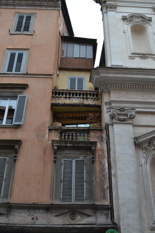 Squished in.So much beauty in Rome.
