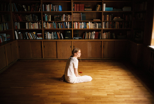 iylshowcase: #106/200 - Torbjørn Sundal HolenWe’re sharing 3 photos/day from this year’s submission 