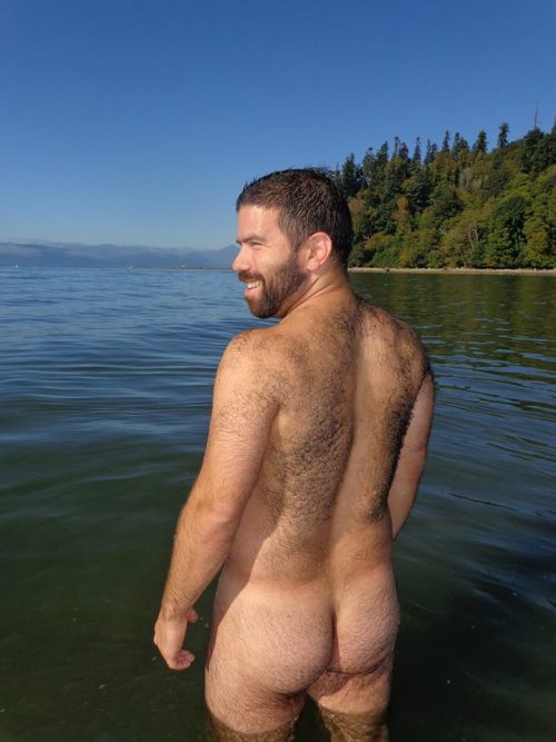 lovemusicnudefreedom:  From my visit to Wreck Nude Beach in Vancouver, Canada yesterday! I had the most beautiful time there. What a great country with wonderful people and great scenery! 