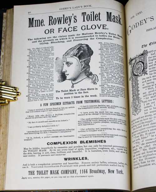 It’s Fashion Friday!During the late 1800s, the Toilet Mask Company marketed their Madame Rowley’s To