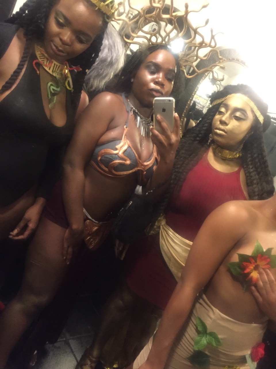 atasteoflee:  I just want to share my bad ass black beautiful friends with y'all