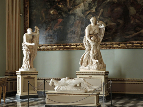 hismarmorealcalm:Sala della Niobe  Galleria degli Uffizi