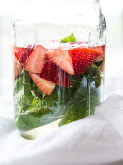 foodffs:  Simple Strawberry Basil Sangria,