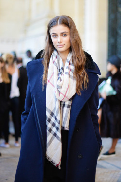 spyasilhouette:  Beautiful Taylor Hill shot