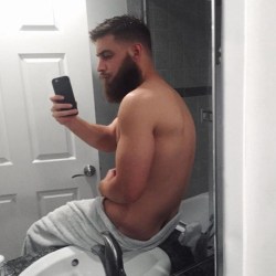 thebeardedhomo:  Go follow @nigelandrewww