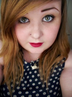 sslutdr0p:  so i was asked to upload smiley picture of myself