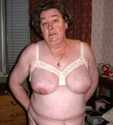 Porn photo Big old granny with nice breasts and flabby